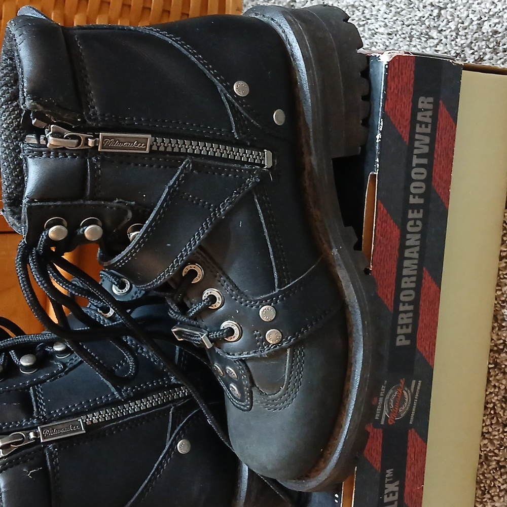 Motorcycle boots sz 6.5 - Picture 3 of 6